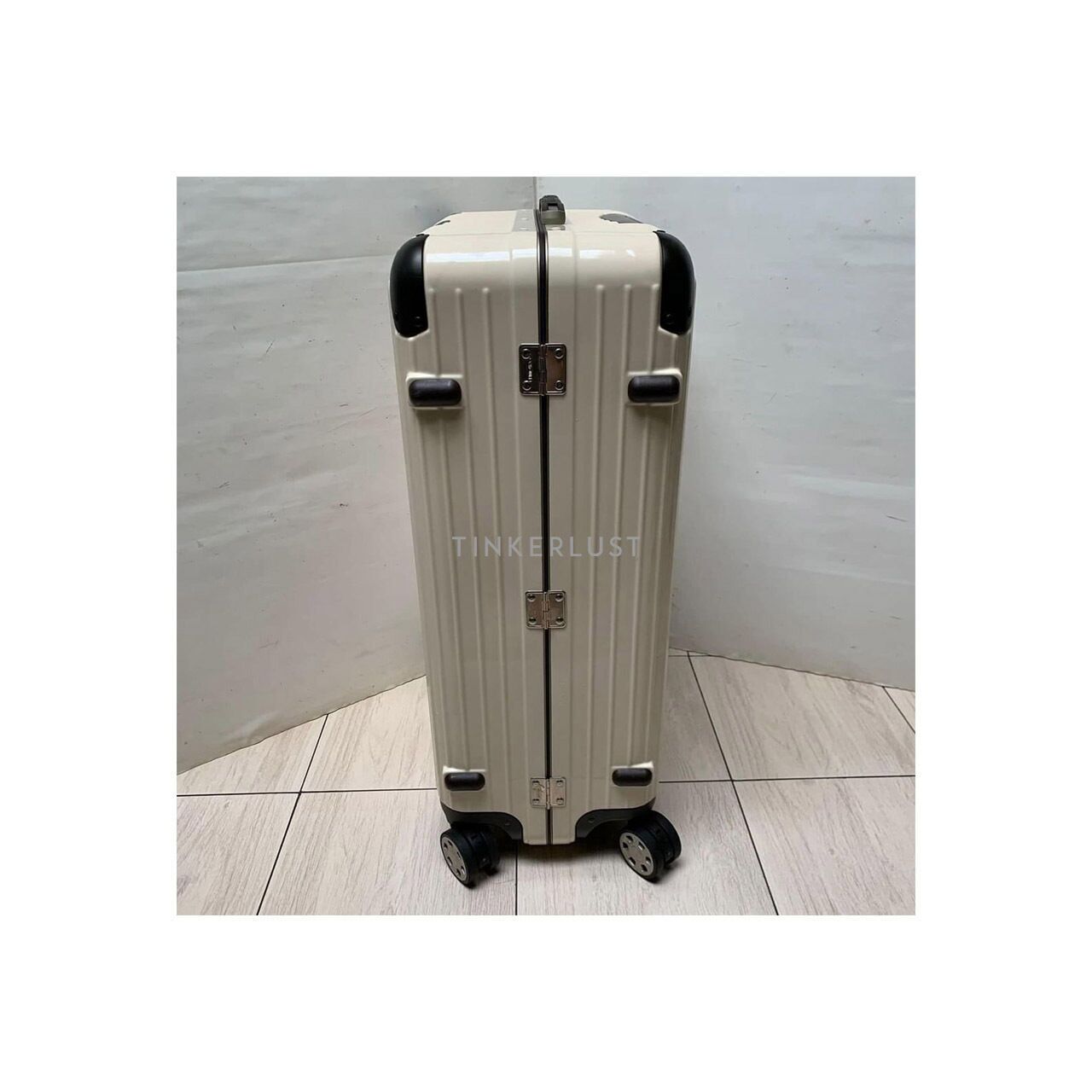 Rimowa limbo creme white online